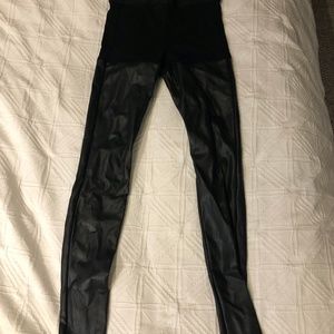 Aritzia Wilfred Free Leather Leggings
